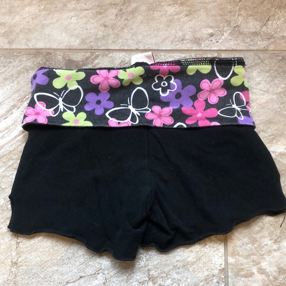 Girls Dance Shorts (Size M- fit small)